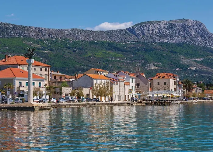 Kastel Stari 20 *