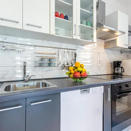 In Kastel Stari With Kitchen Kastela