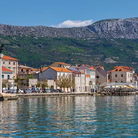 In Kastel Stari With Kitchen *